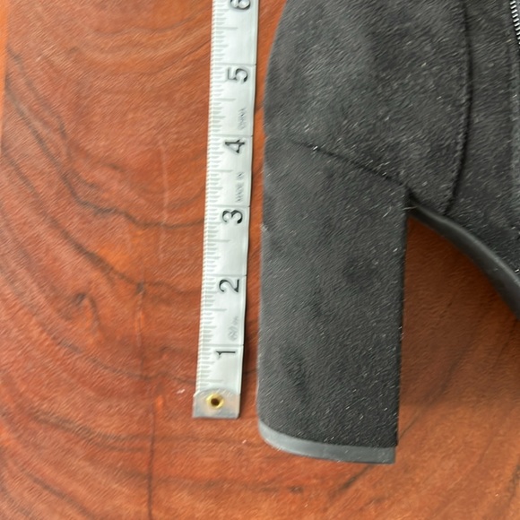 Over the knee Suede Boots - Picture 9 of 9